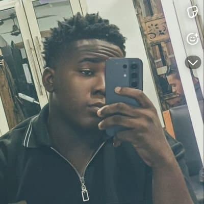 Tomiwa Raphael